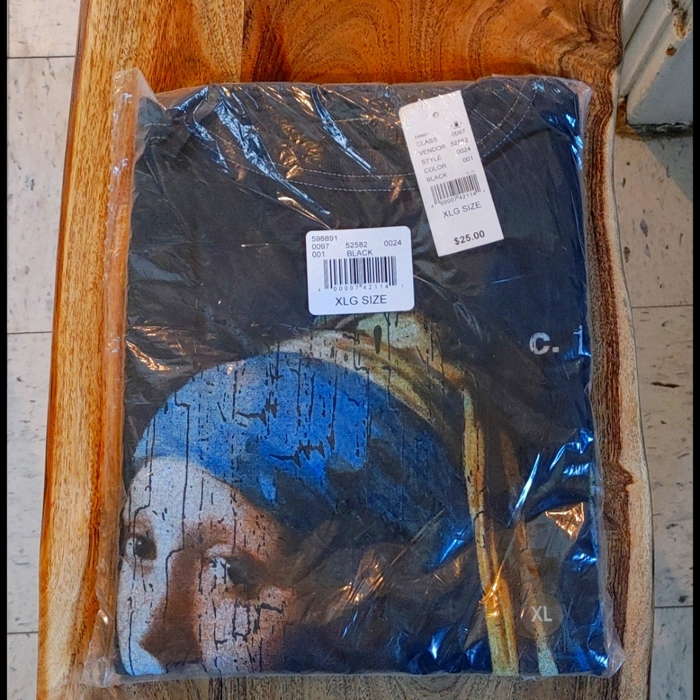 Girl With The Pearl Earring T-Shirt